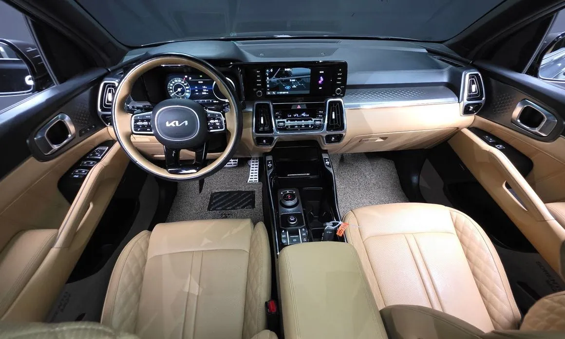 Kia Sorento — фото 4