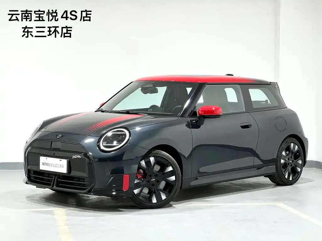 MINI JCW Electric — фото 1