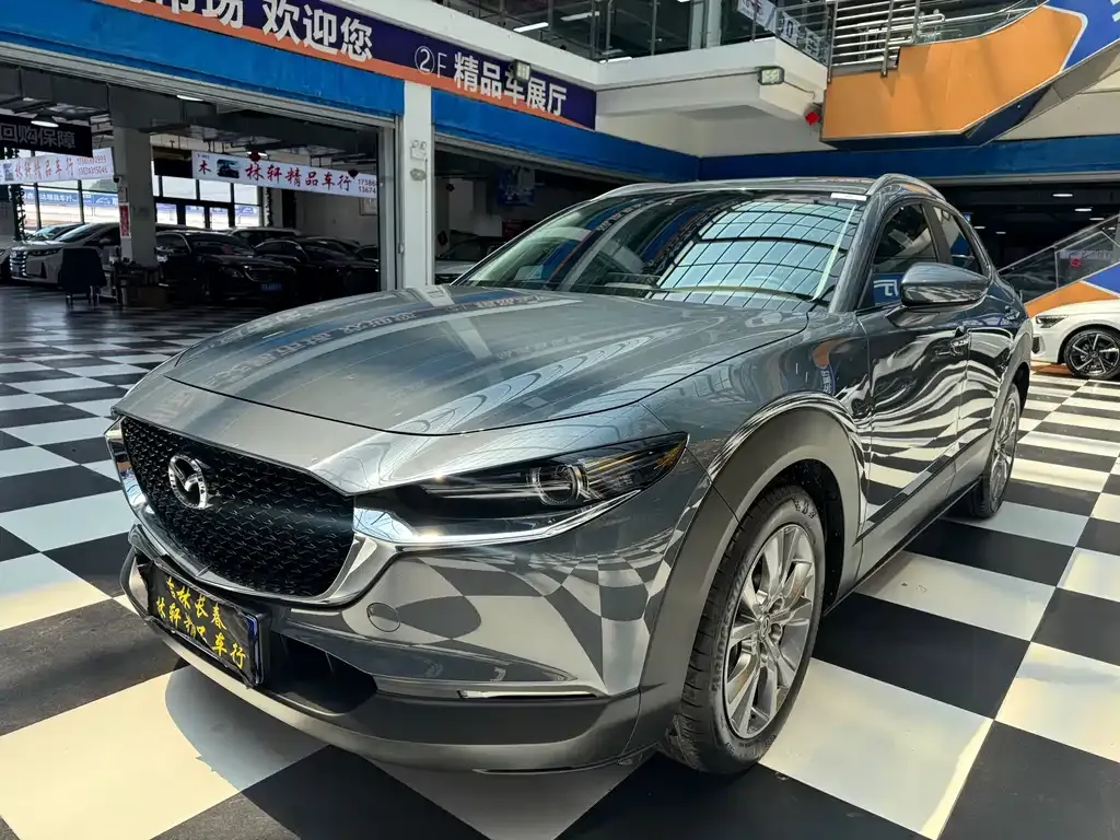 Mazda CX-30 — фото 1