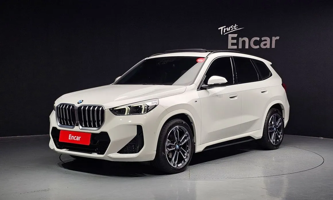 BMW X1 — фото 1