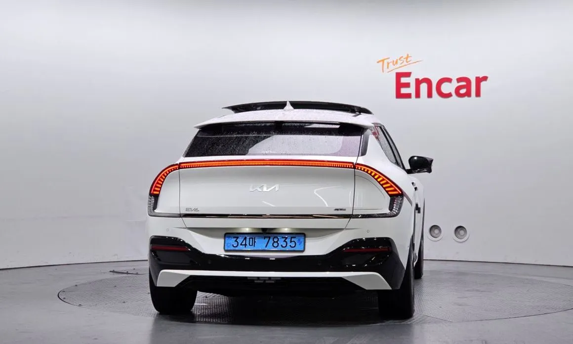 Kia EV6 — фото 7