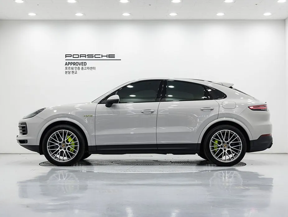 Porsche Cayenne — фото 7