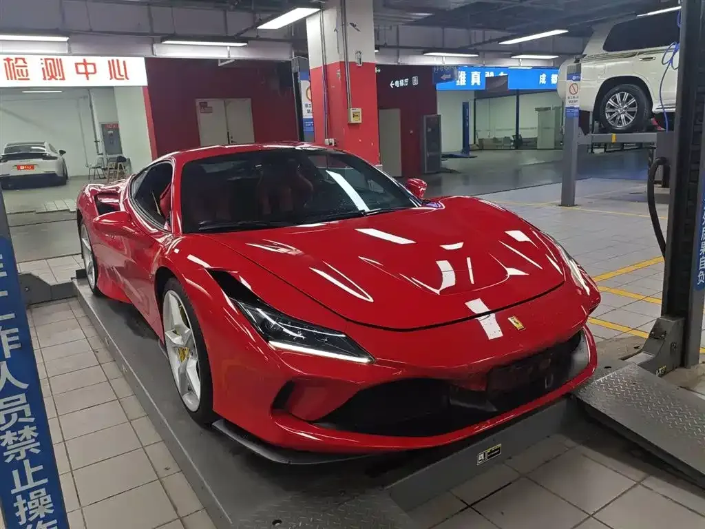 Ferrari F8 — фото 4