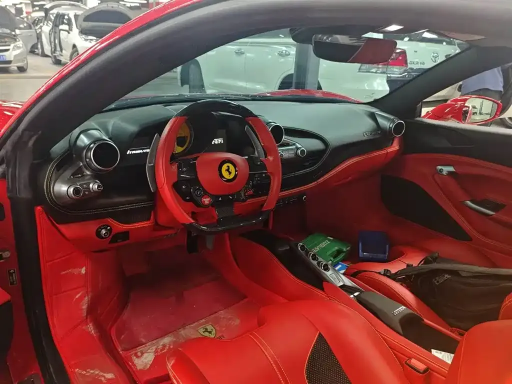 Ferrari F8 — фото 6