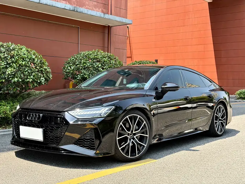 Audi A7 — фото 1
