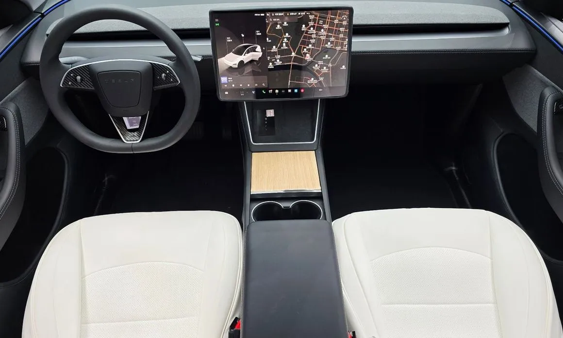Tesla Model Y — фото 6