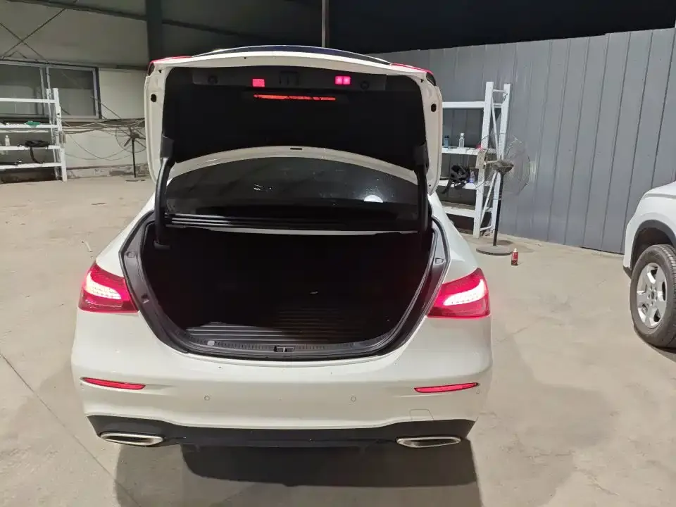 Mercedes-Benz E-Class (Import) — фото 3
