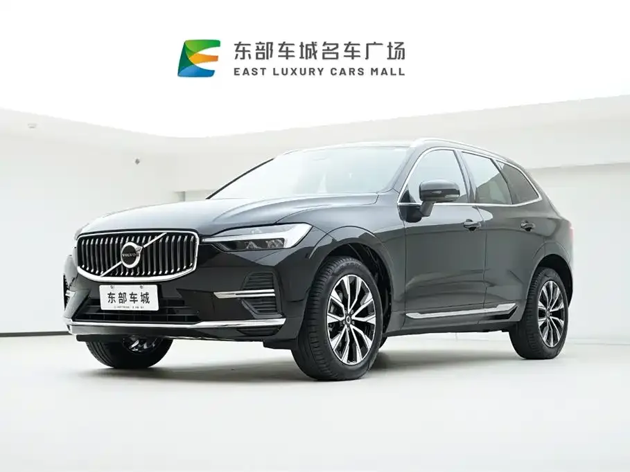 Volvo XC60 — фото 1