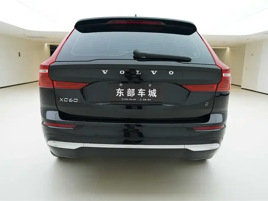 Volvo XC60 — фото 4