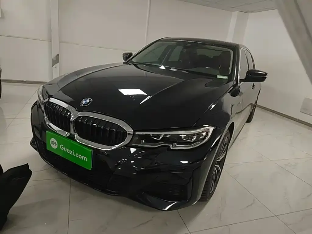 BMW 3 Series — фото 1