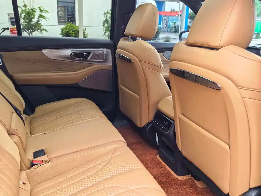 GAC Motor Trumpchi ES9 — фото 7