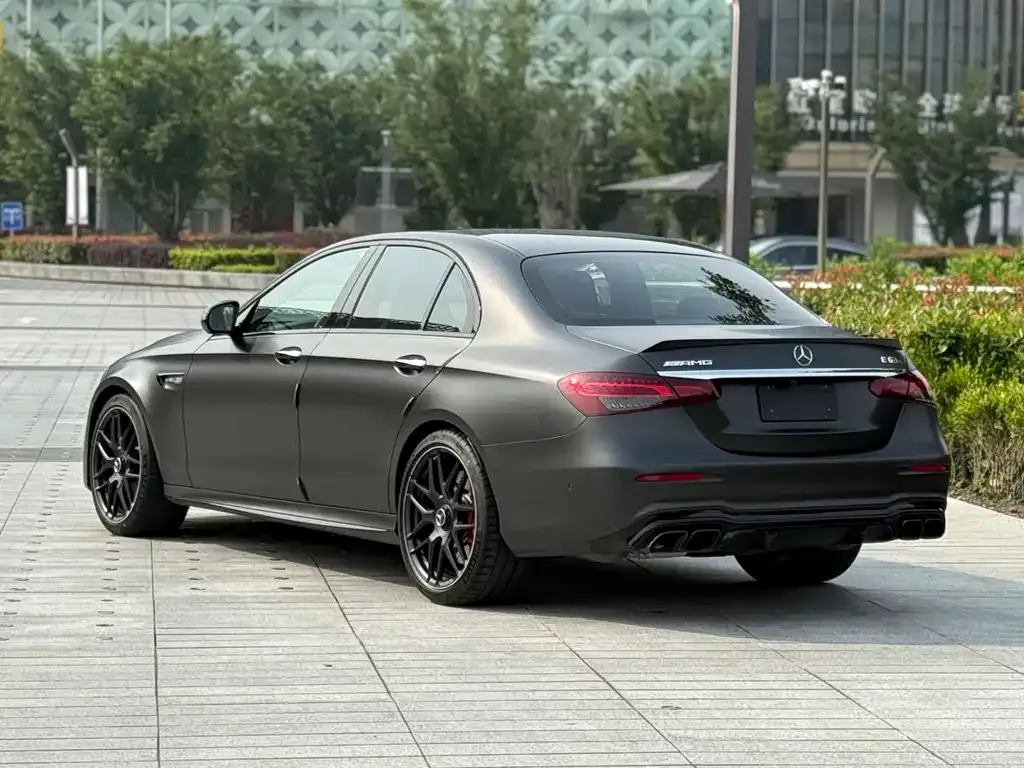 Mercedes-Benz E-Class AMG — фото 7