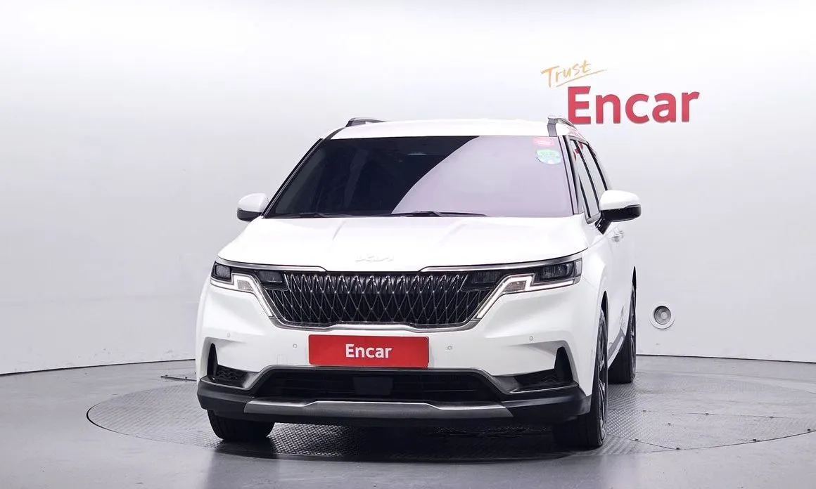 Kia Carnival — фото 10