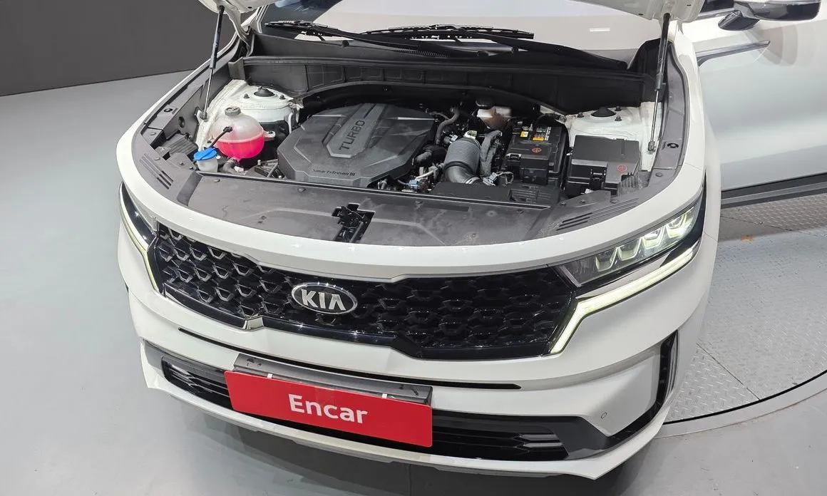 Kia Sorento — фото 10