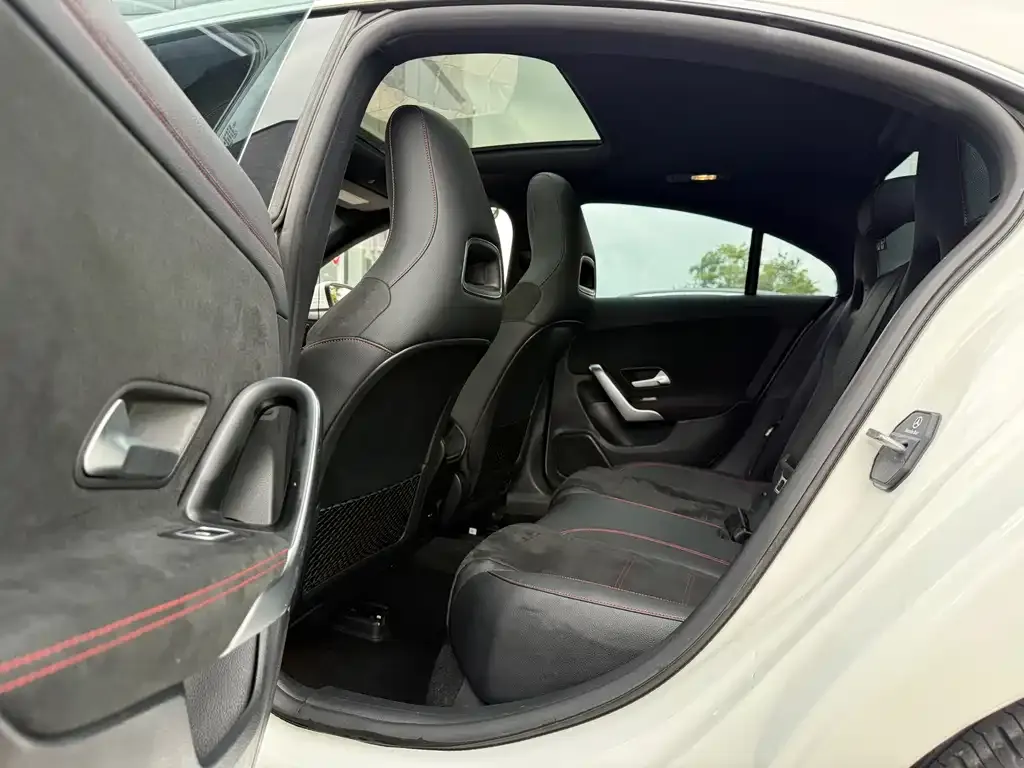 Mercedes-Benz CLA (Import) — фото 10