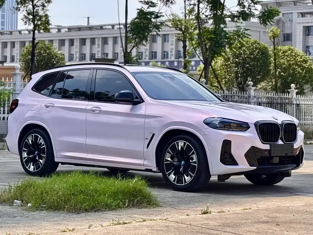 BMW iX3 — фото 5