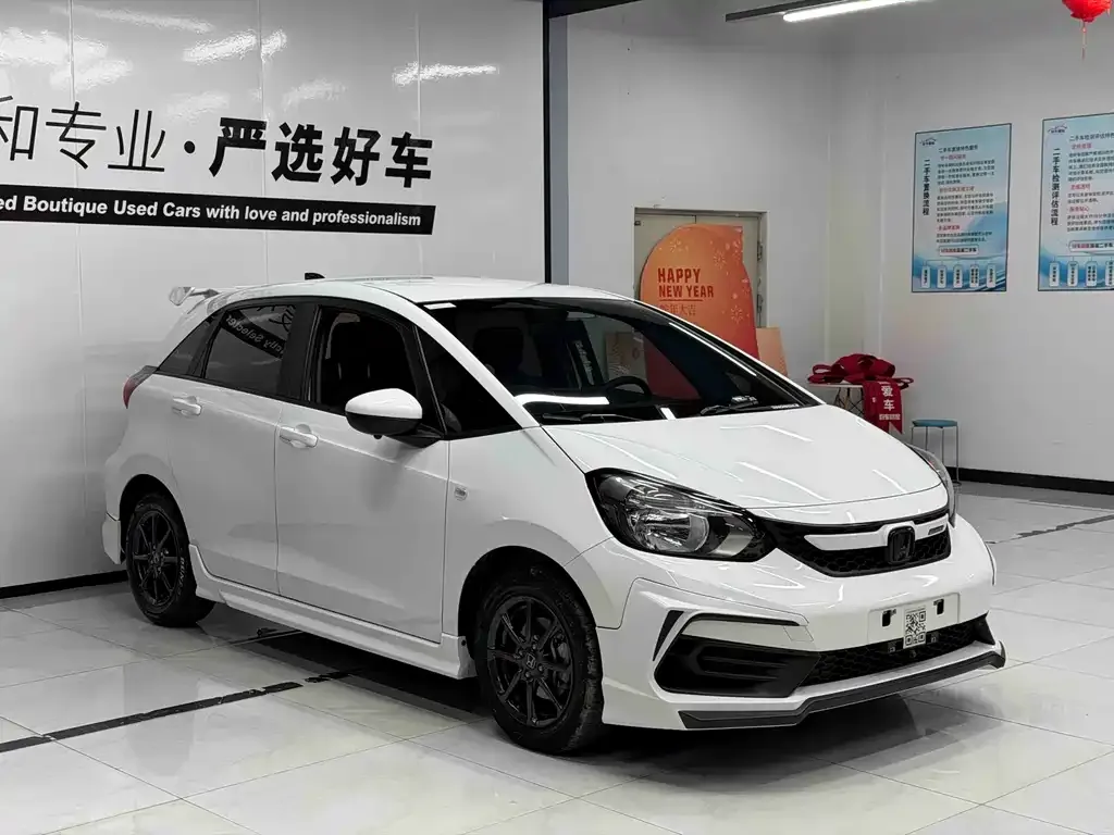 Honda Fit — фото 5