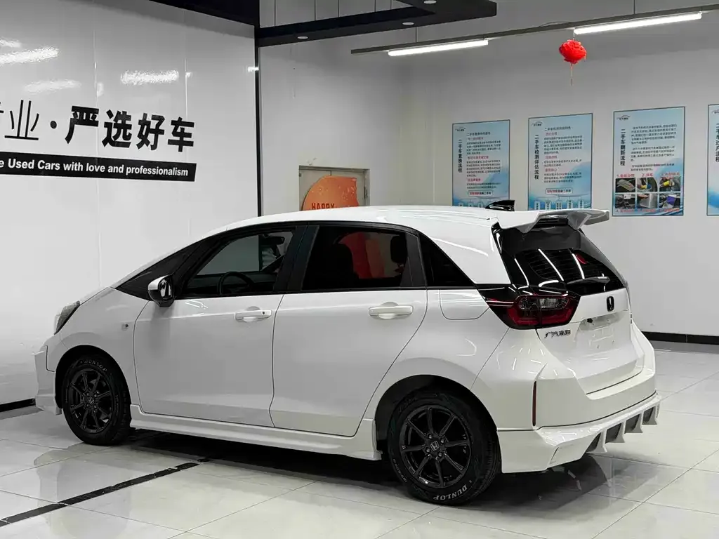 Honda Fit — фото 7
