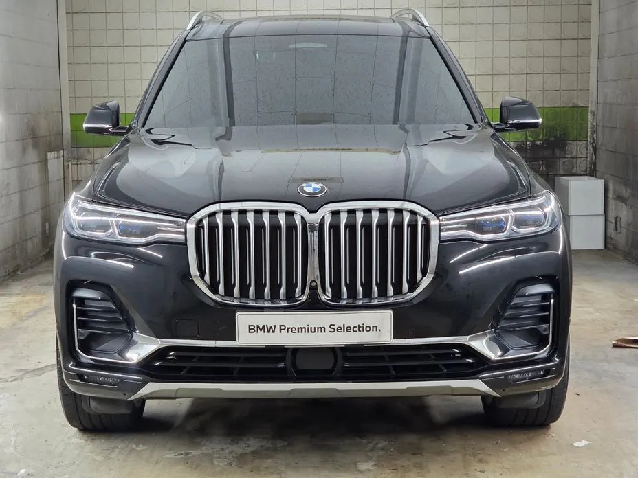 BMW X7 — фото 9