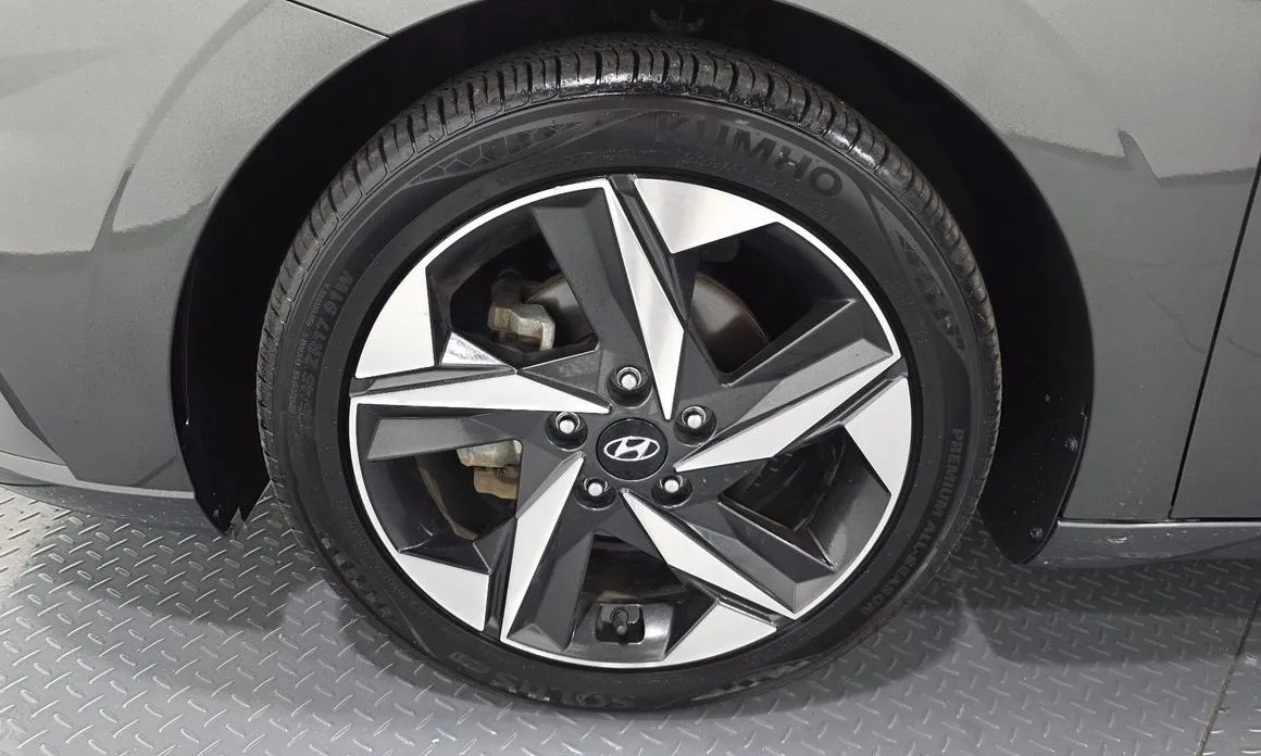 Hyundai AVANTE — фото 10