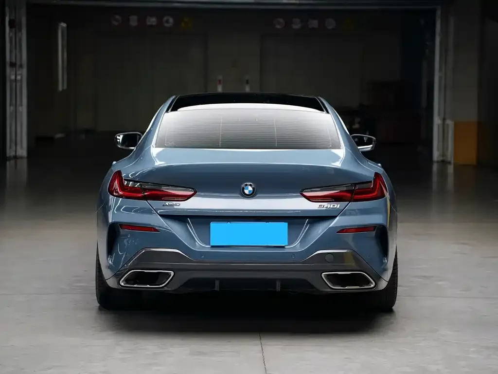 BMW 8 Series — фото 5