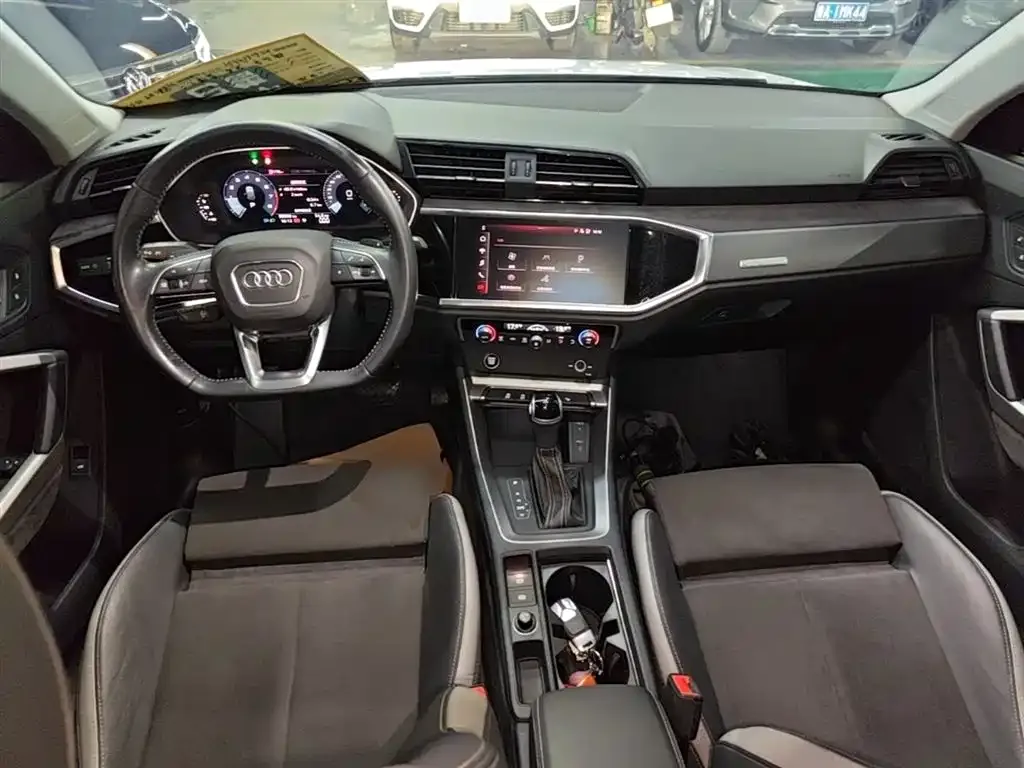Audi Q3 — фото 2