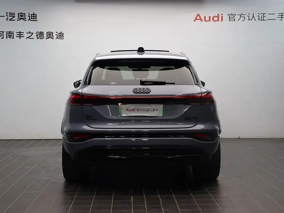 Audi Q6L e-tron — фото 2