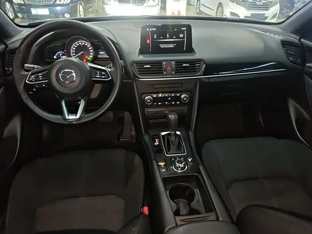 Mazda CX-4 — фото 4