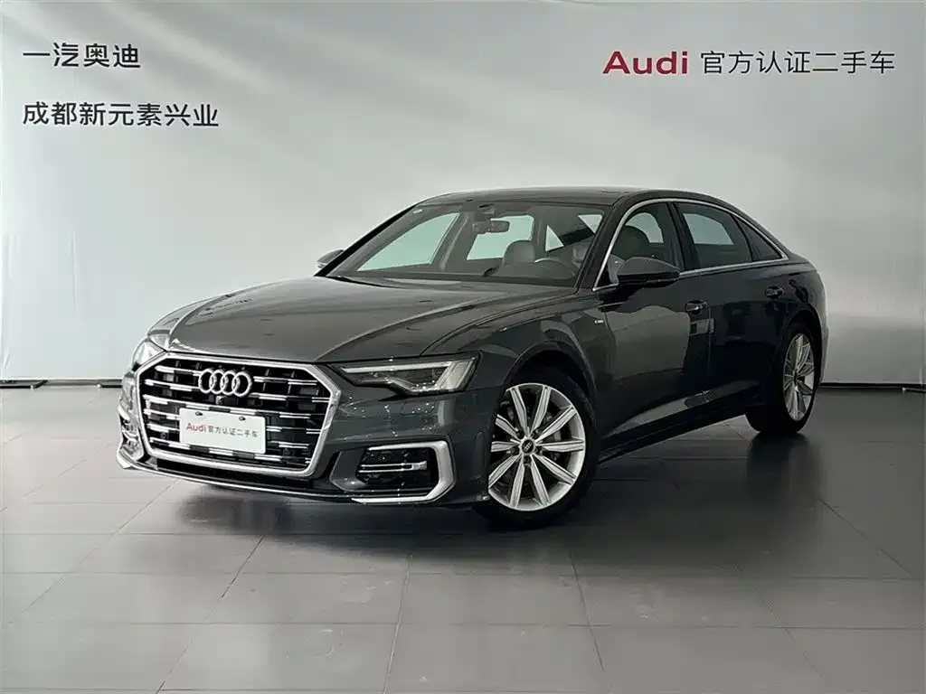 Audi A6L — фото 1