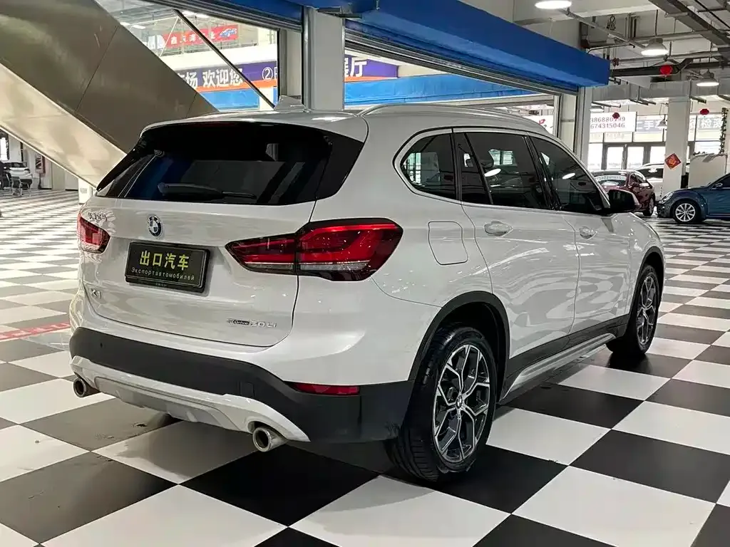BMW X1 — фото 2