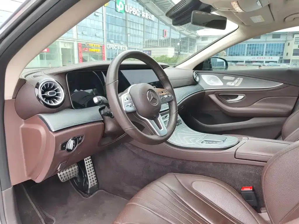 Mercedes-Benz CLS — фото 8