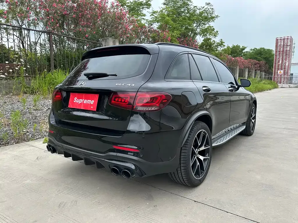 Mercedes-Benz GLC AMG — фото 7