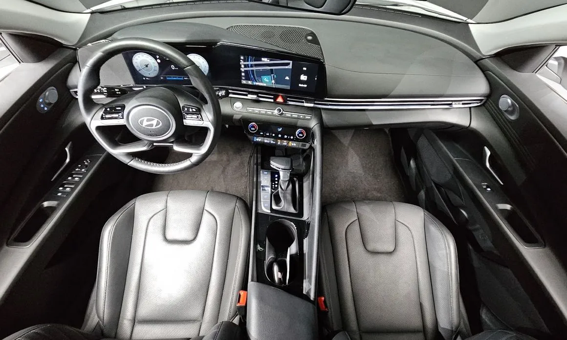 Hyundai AVANTE — фото 8