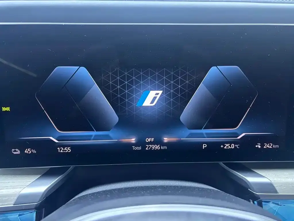 BMW i7 — фото 5