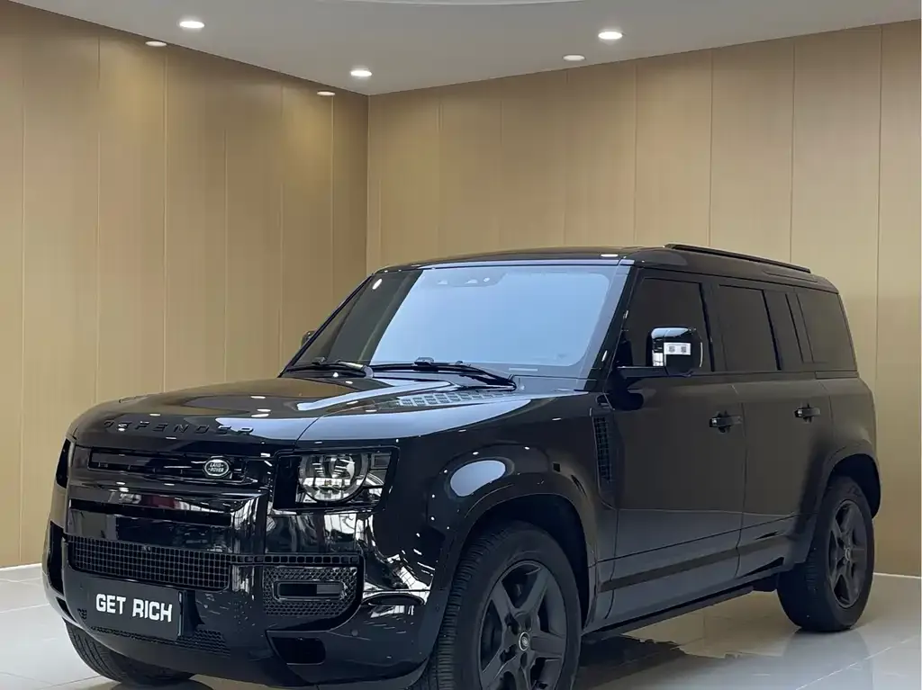 Land Rover Defender — фото 1
