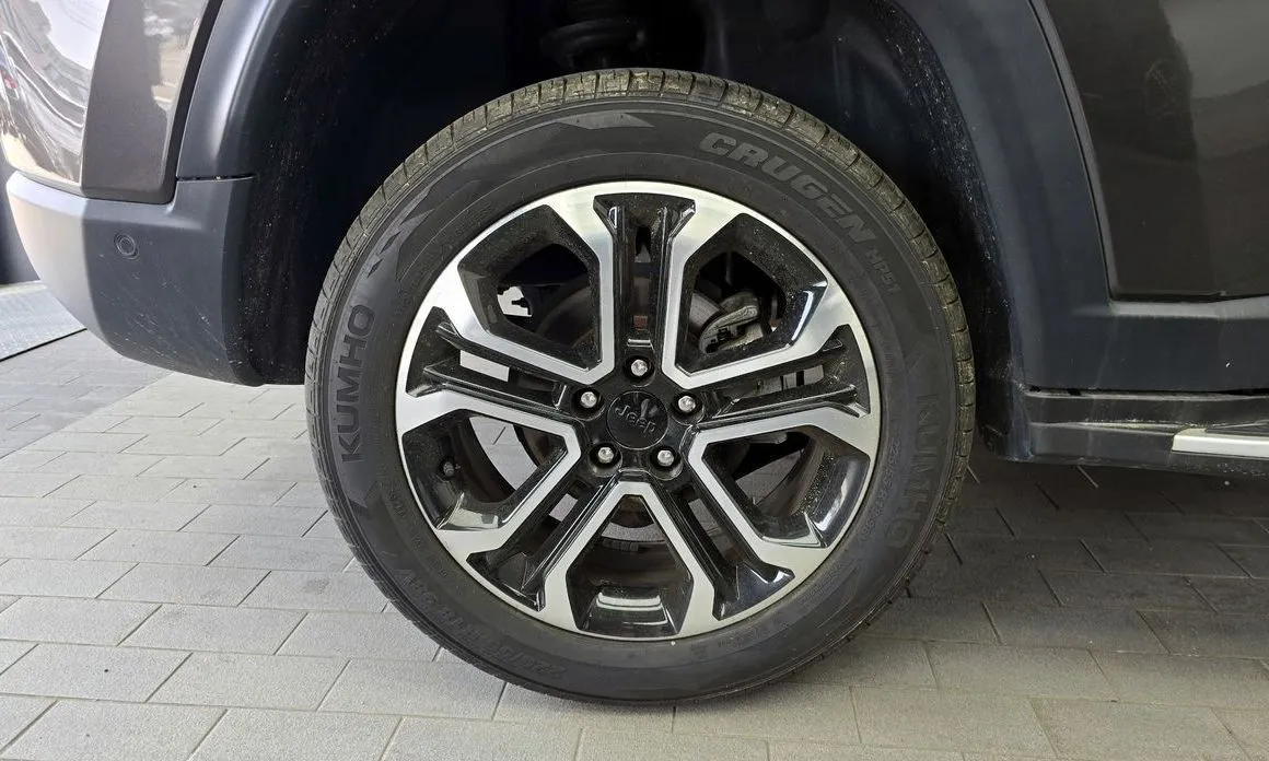 Jeep Compass — фото 8