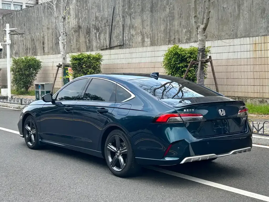 Honda Inspire — фото 5