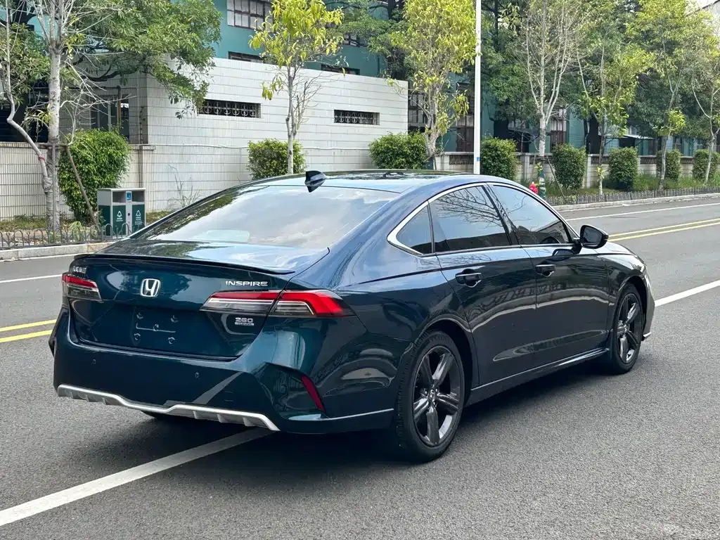 Honda Inspire — фото 7