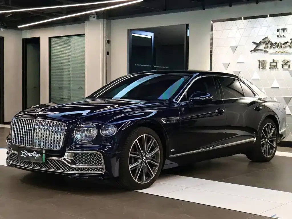 Bentley Flying Spur PHEV — фото 1