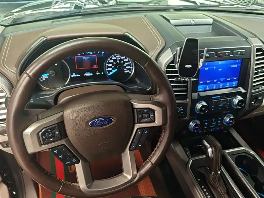 Ford F-150 Raptor — фото 10