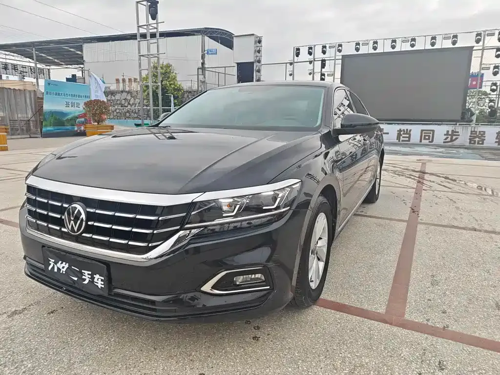 Volkswagen Passat — фото 10