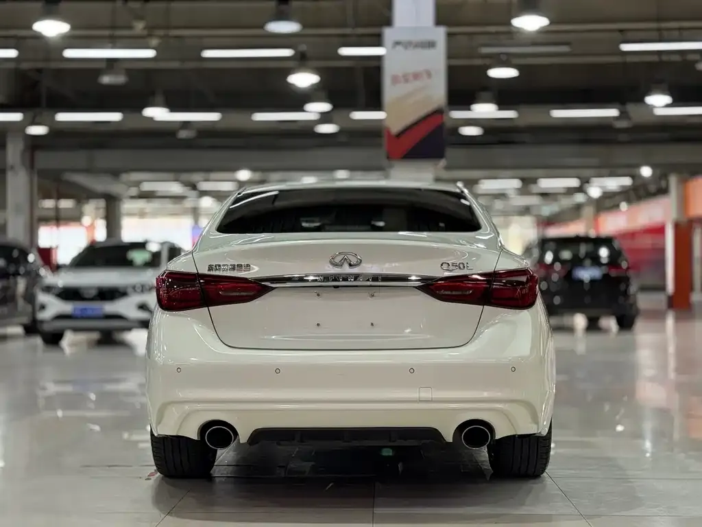 Infiniti Q50L — фото 2