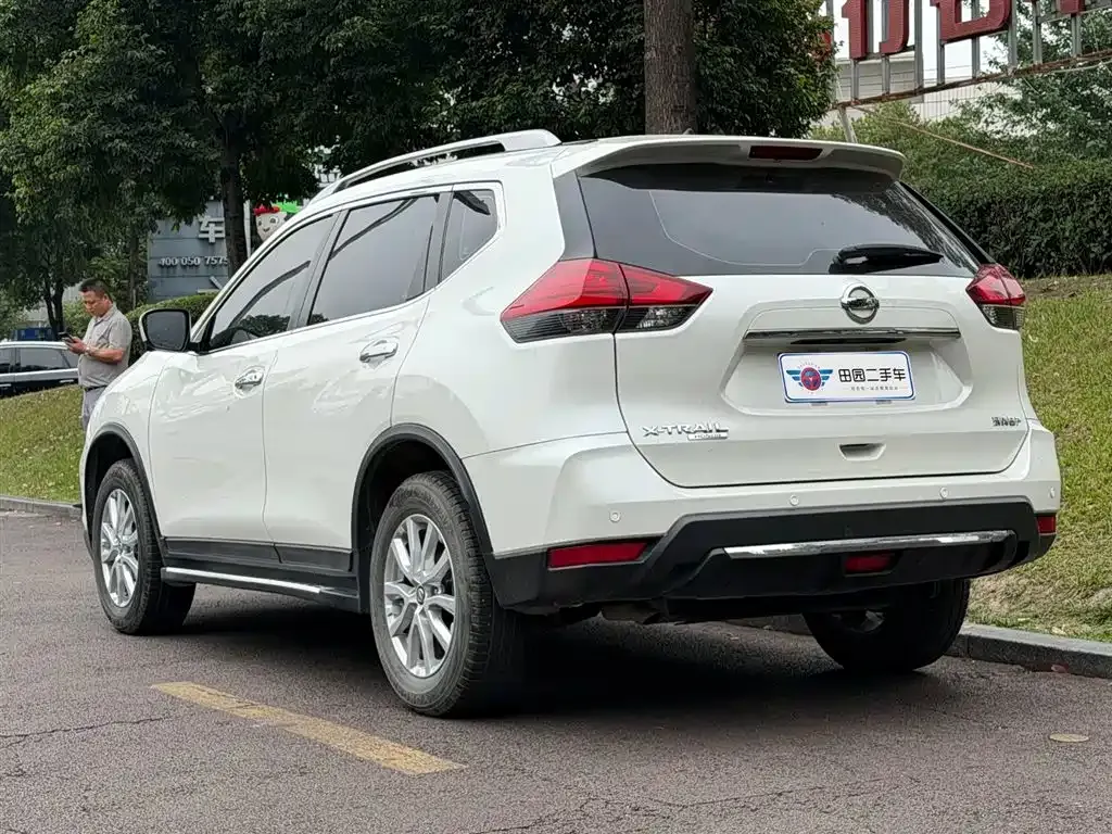Nissan X-Trail — фото 10
