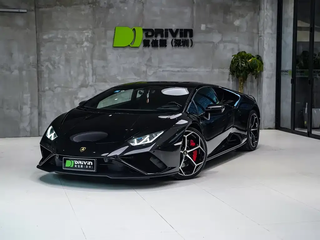 Lamborghini Huracan — фото 1