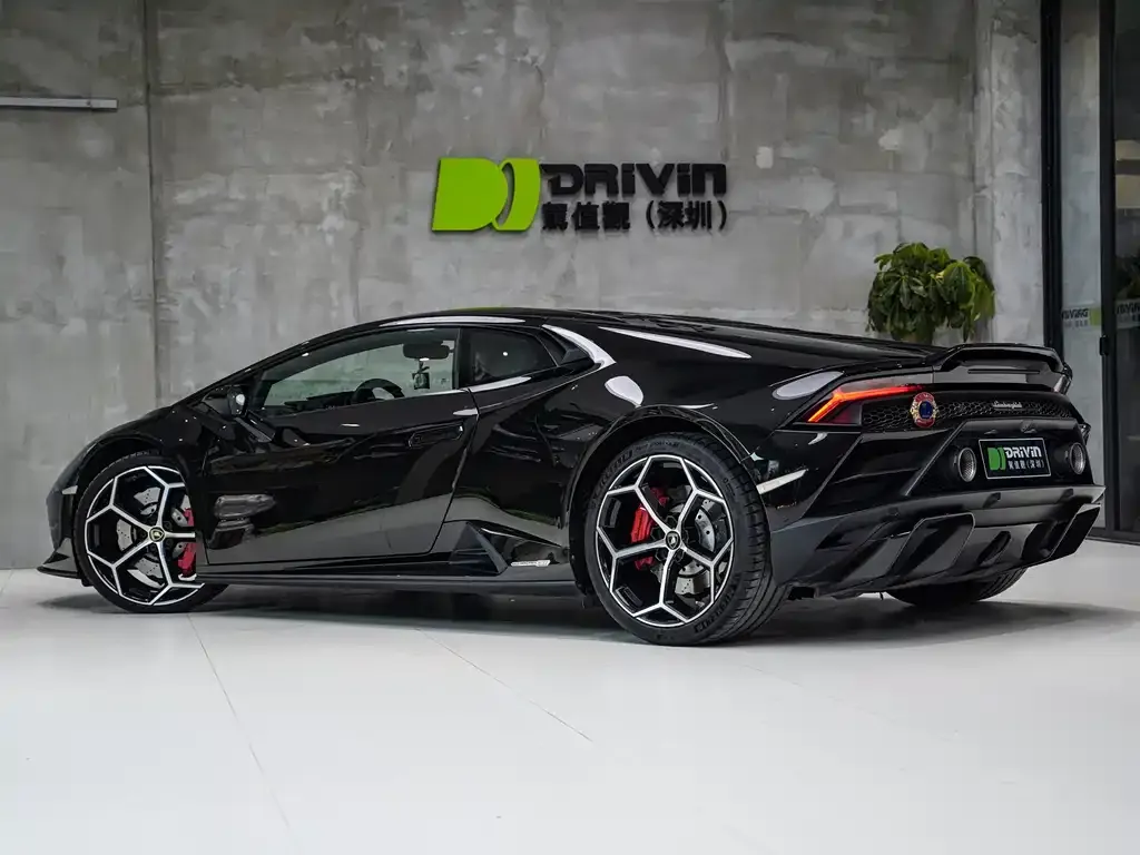 Lamborghini Huracan — фото 9