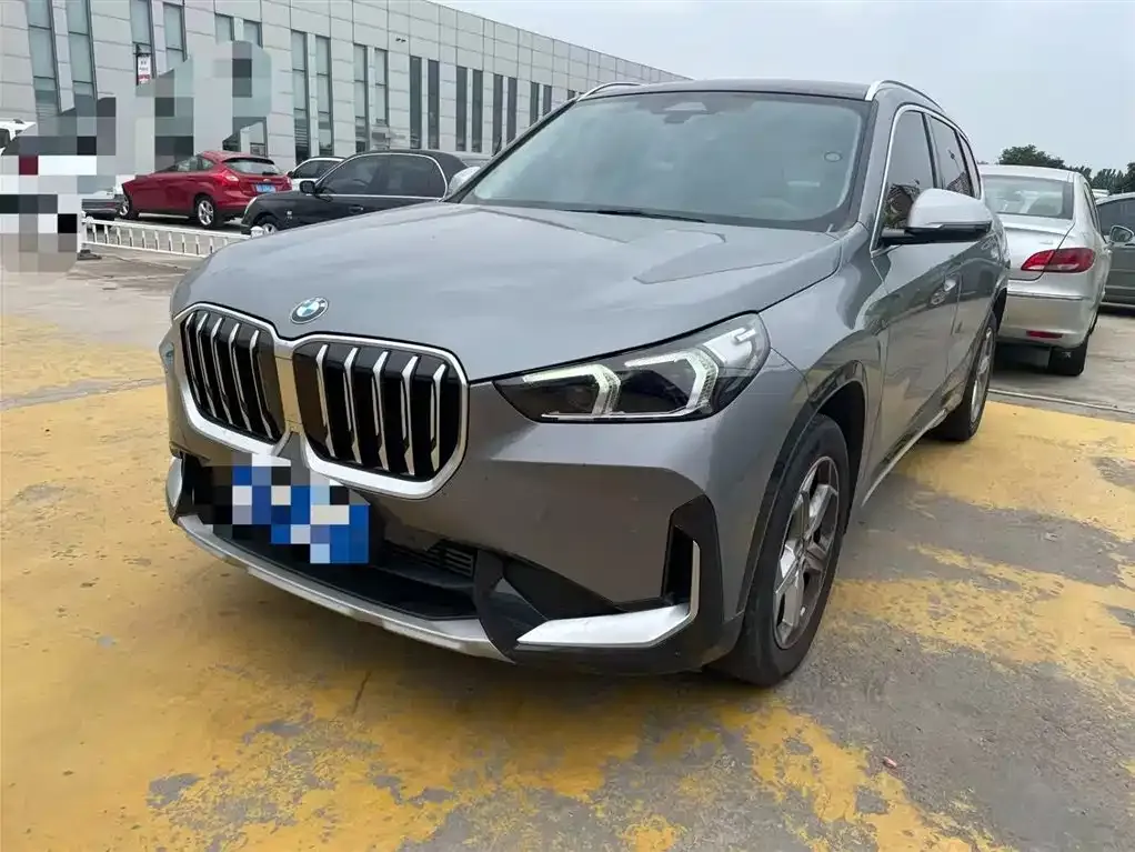 BMW X1 — фото 1