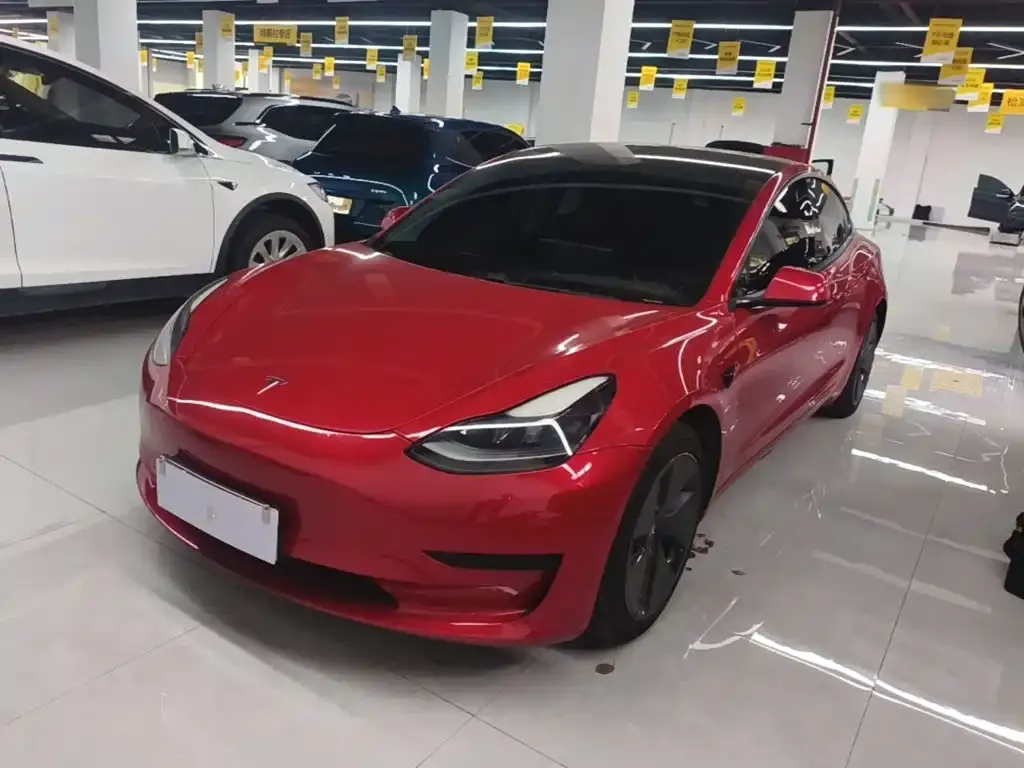 Tesla Model 3 — фото 10