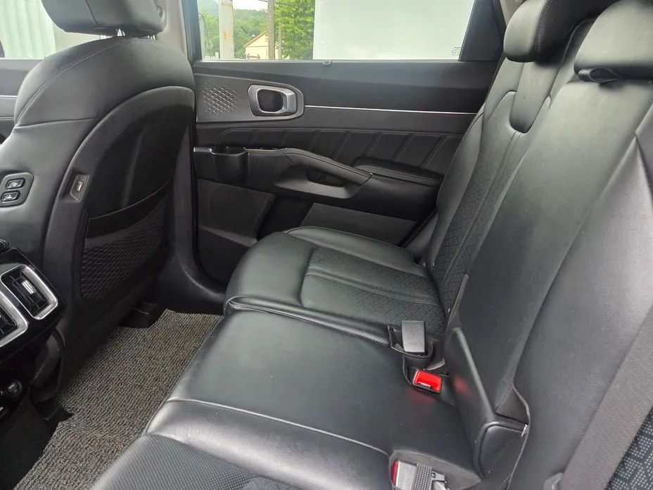 Kia Sorento — фото 8