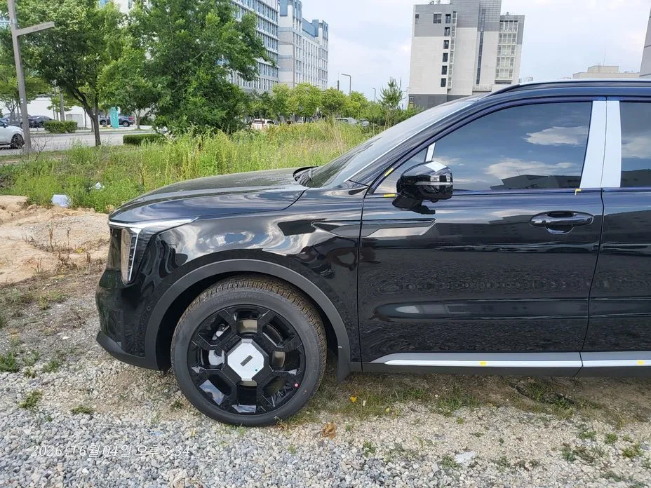 Kia Sorento — фото 8