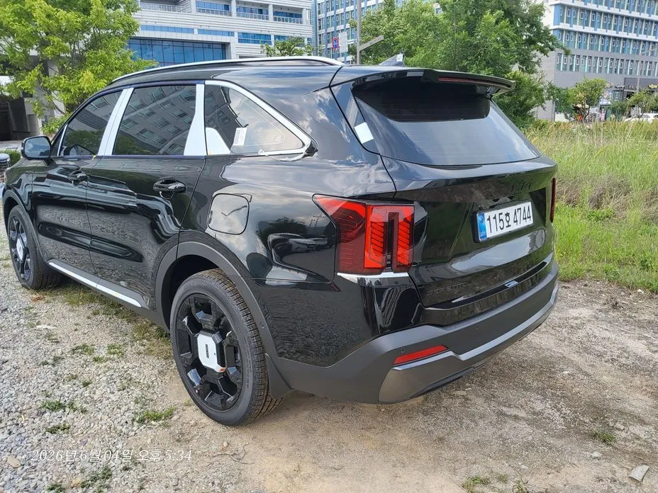 Kia Sorento — фото 5